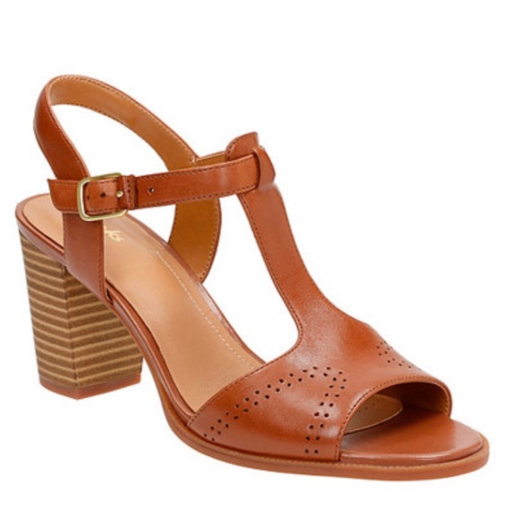 Clarks Shoes - Clarks Women's Ciera Sandal Nutmeg Artisan Chunky Heels Women’s 7.5 Ankle Strap